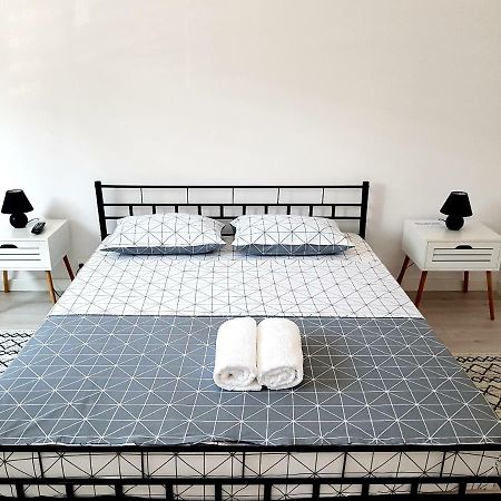 Alesia Apartment Oradea Luaran gambar