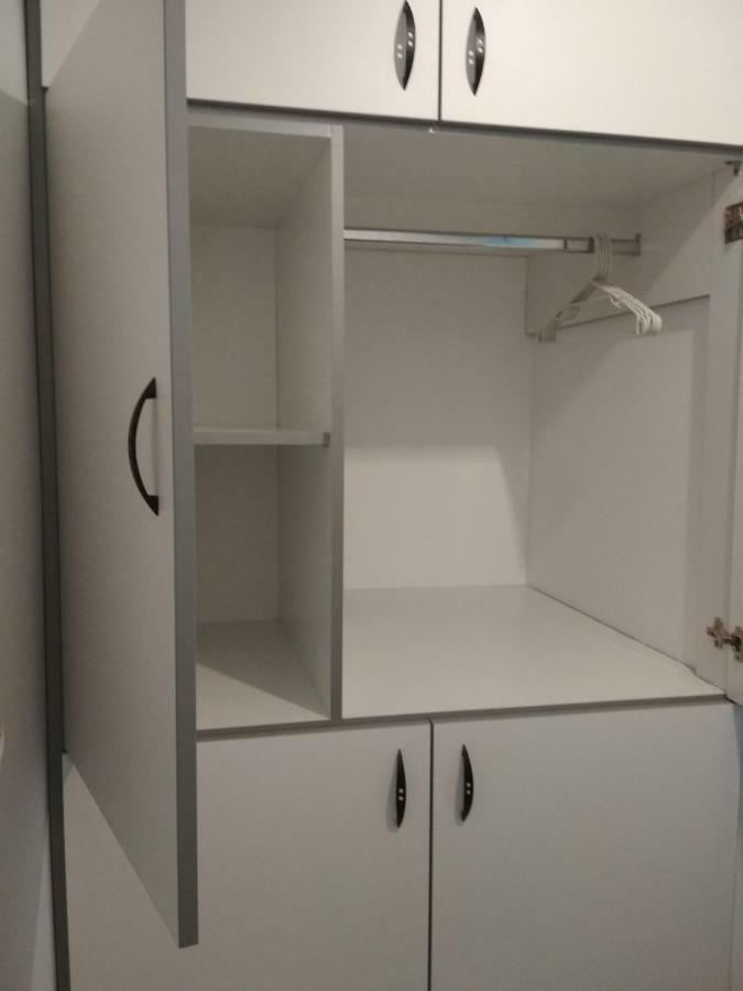 Alesia Apartment Oradea Luaran gambar