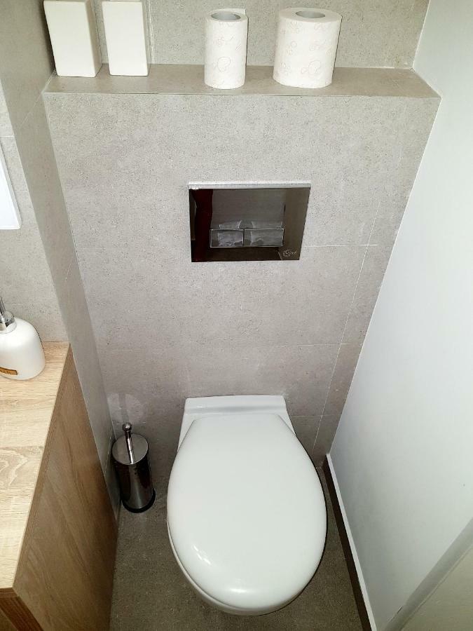 Alesia Apartment Oradea Luaran gambar